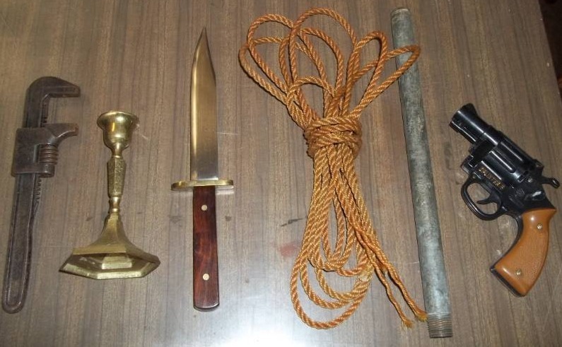 lot 184 image: Assorted Weapons
