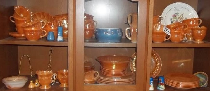 lot 210 image: Iridescent Glassware and Noritake