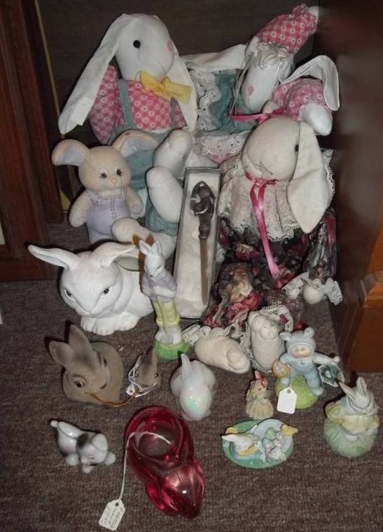 lot 212 image: Rabbits and Bunnies