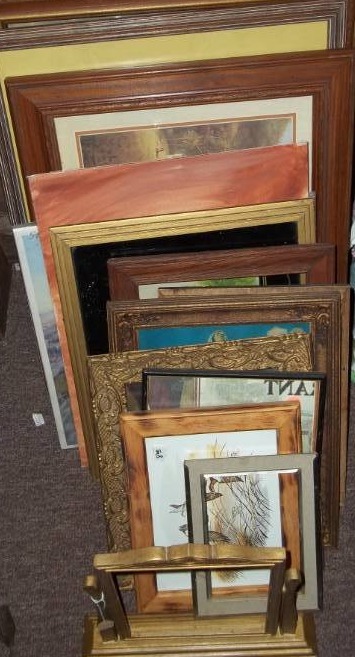 lot 213 image: Assorted Wall Art
