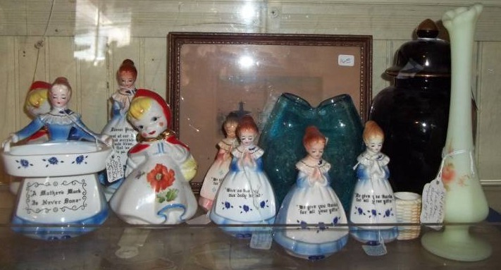lot 231 image: Figurines and More