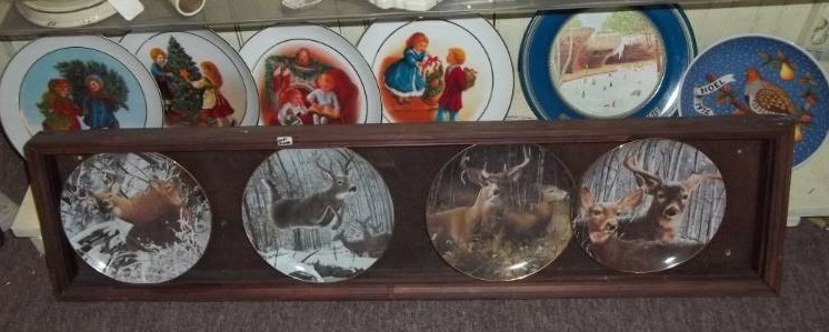 lot 233 image: Decorative Plates