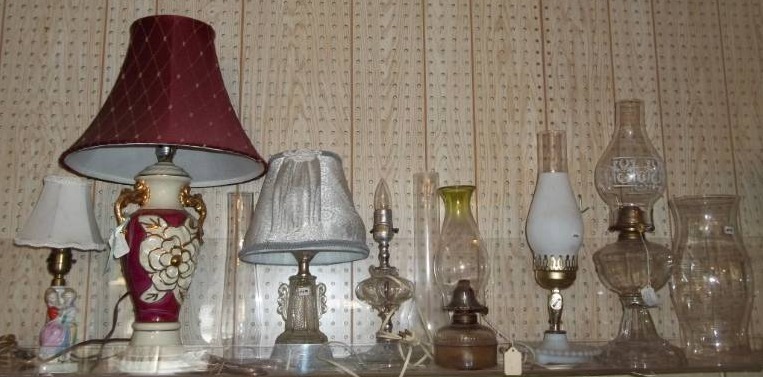 lot 239 image: Lamps and More