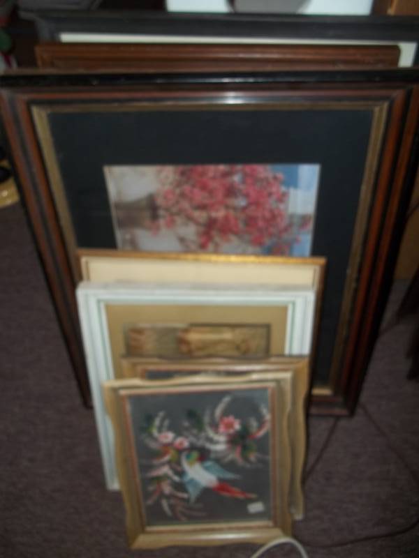 lot 242 image: Assorted Wall Art