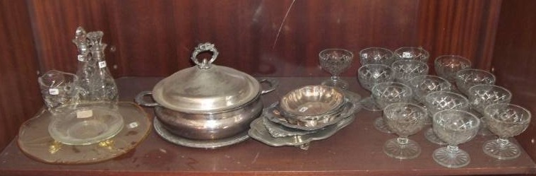 lot 316 image: Assorted Silver and Glassware