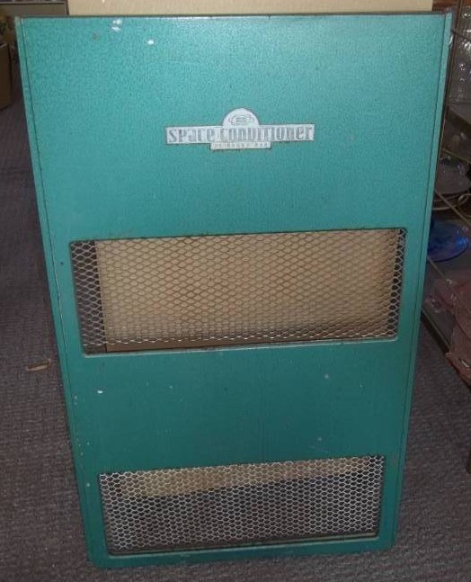 lot 354 image: Retro Industrial Grate