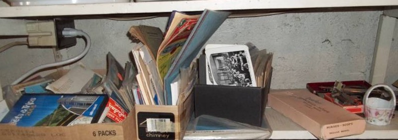 lot 291 image: Vintage Postcards, Memorabilia, and More
