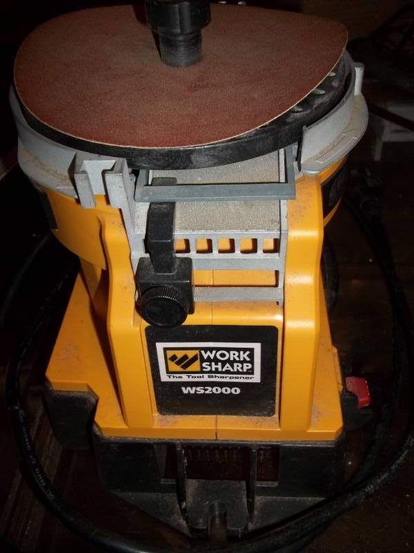 lot 301 image: Tool Sharpener