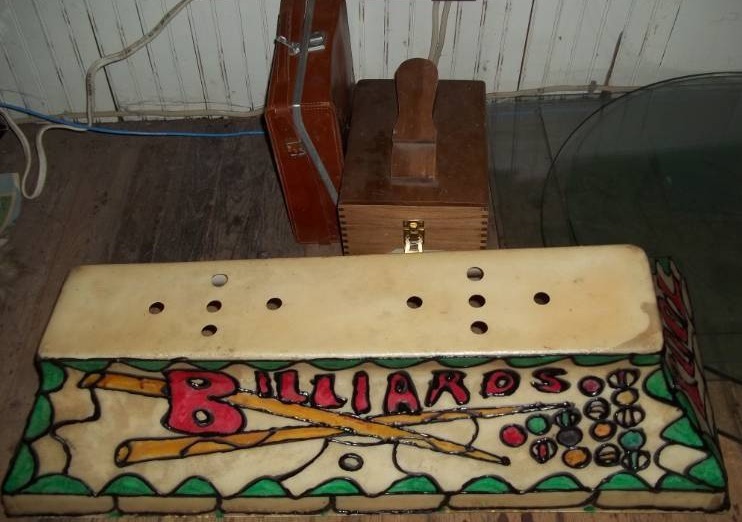 lot 263 image: Billiards Lampshade, Shoe Shine Box, and Camera Case