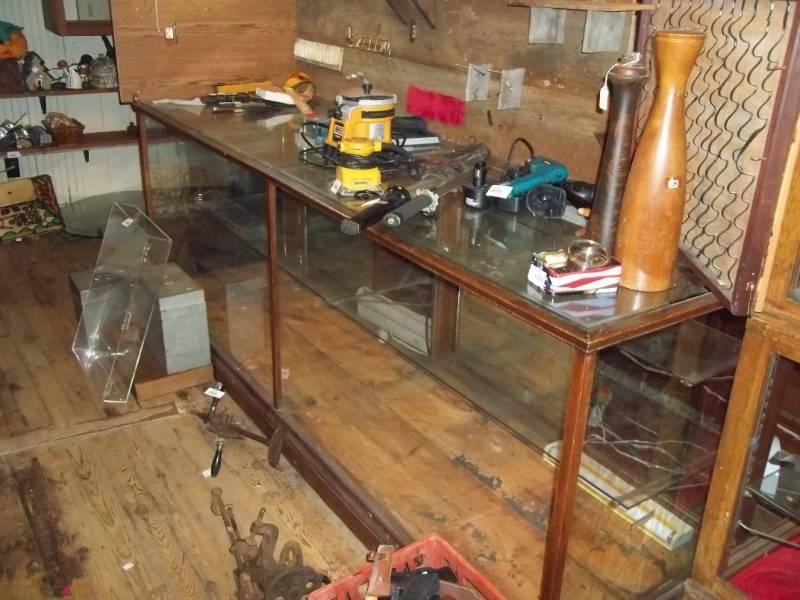 lot 395 image: Antique Display Cabinet