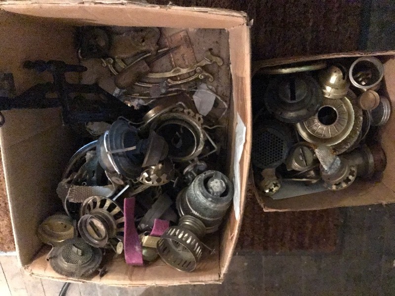 lot 261 image: Oil Lamp Parts