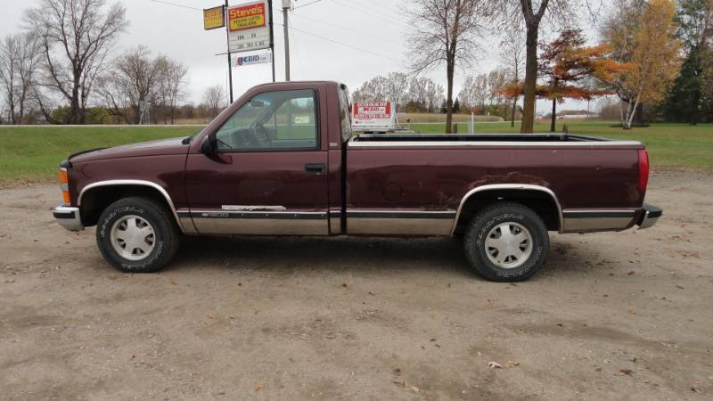 lot 11 image: 1997 Chevrolet Silverado 1500