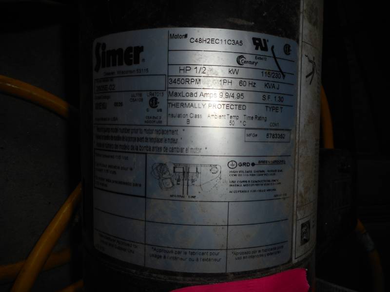 lot 9 image: Simer 12HP Shallow Well Pump with Check Valve