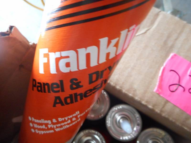 lot 22 image: 12 Tubes 29 oz Flanklin Panel & Drywall Adhesive