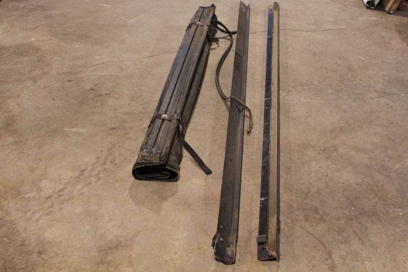 lot 26 image: Tonnneau Cover