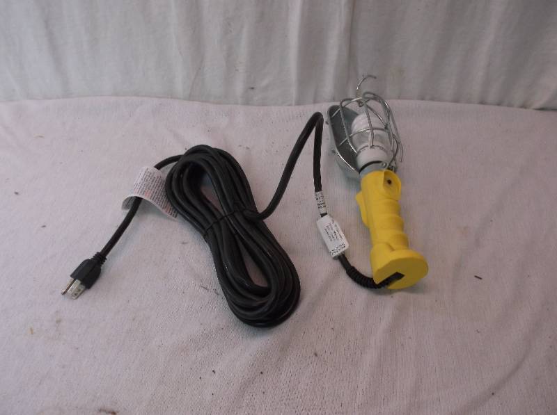 lot 15 image: Work Light