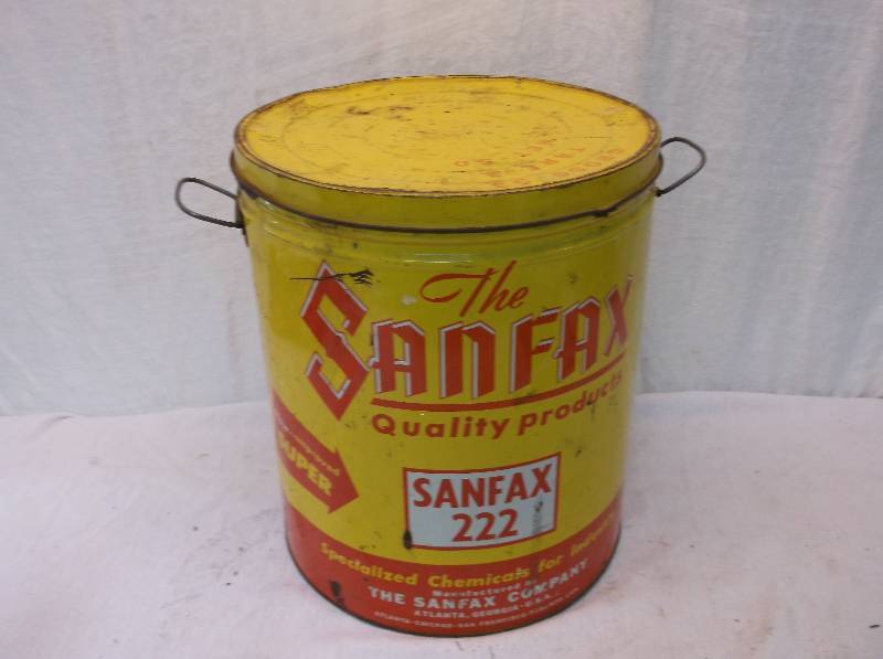 lot 28 image: AntiqueVintage