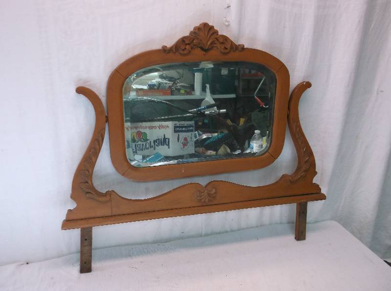 lot 40 image: AntiqueVintage
