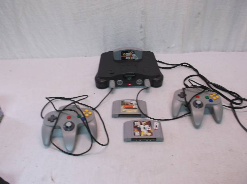 lot 92 image: Nintendo