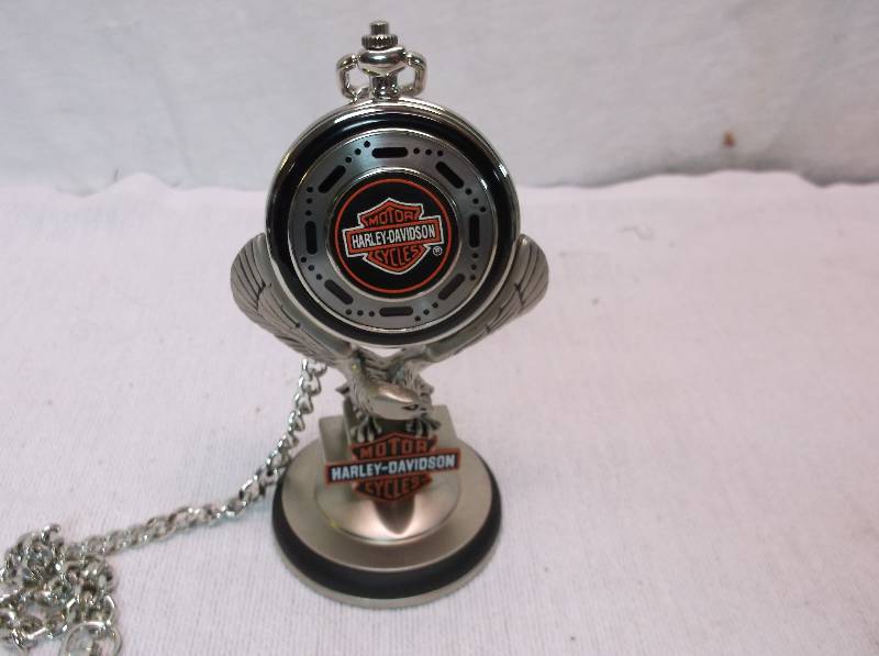 lot 101 image: Pocket Watches