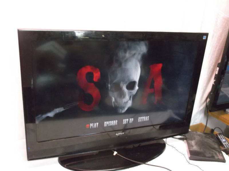 lot 107 image: Flat Screen TV