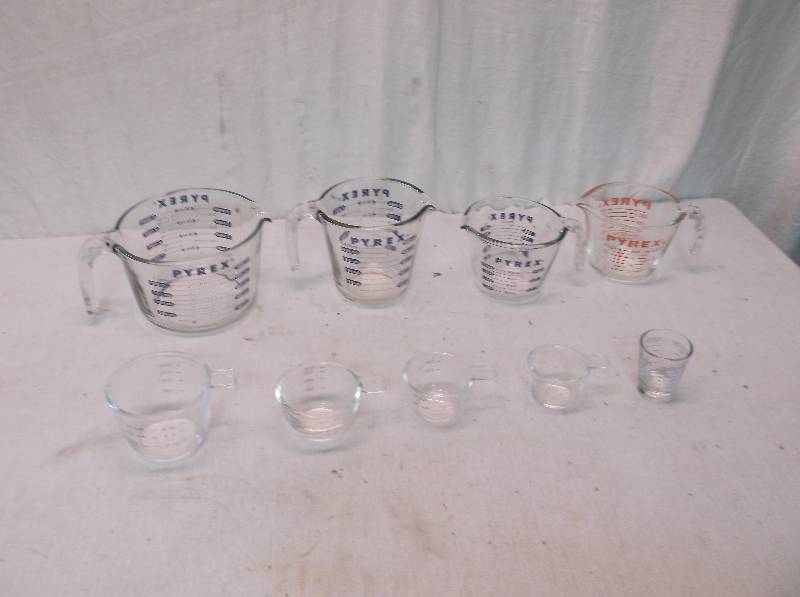 lot 111 image: Pyrex