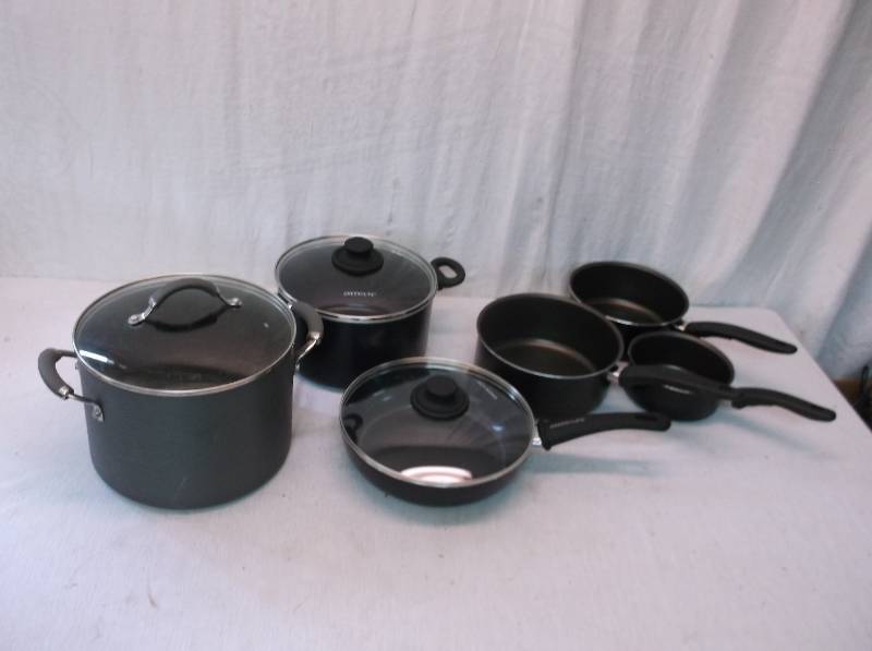 lot 120 image: Pans