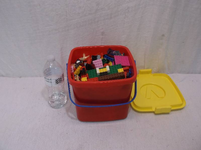 lot 127 image: Legos
