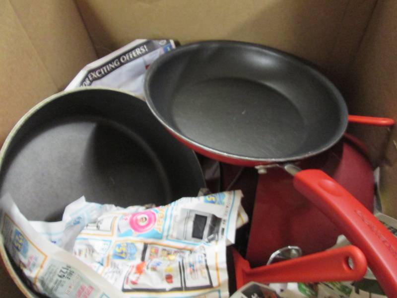 lot 26 image: Rachael Ray 14-Piece Gradient Alumi...