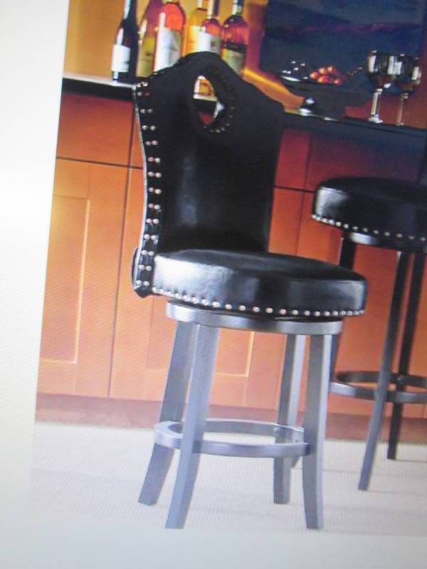 lot 73 image: Nailhead Stool open box Retail $149...