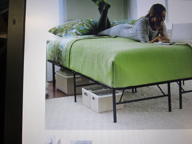 lot 101 image: Platform Bed Frame  Twin open box R...