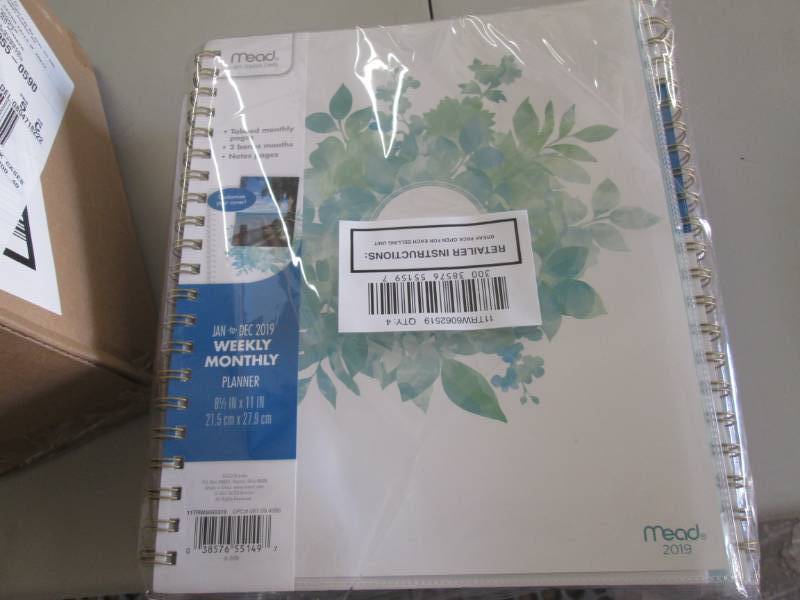 lot 140 image: 24 Weekly Planners...