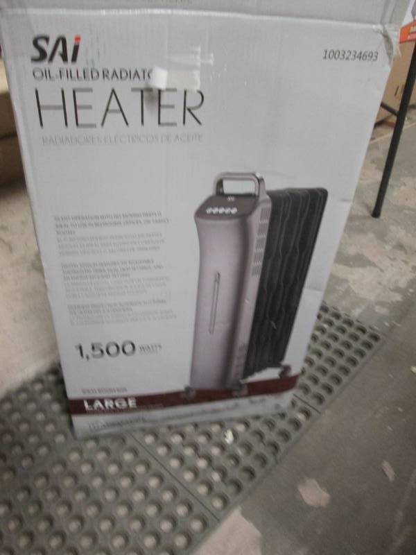 lot 210 image: Sai 1,500-Watt Digital Eco-Fin Oil-...