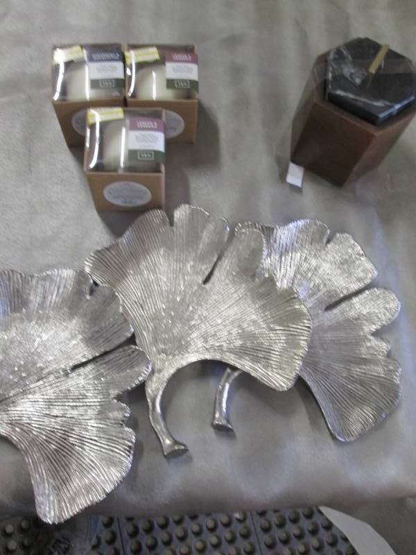 lot 236 image: 3 Scented Candles, Treasure Box, 3 ...