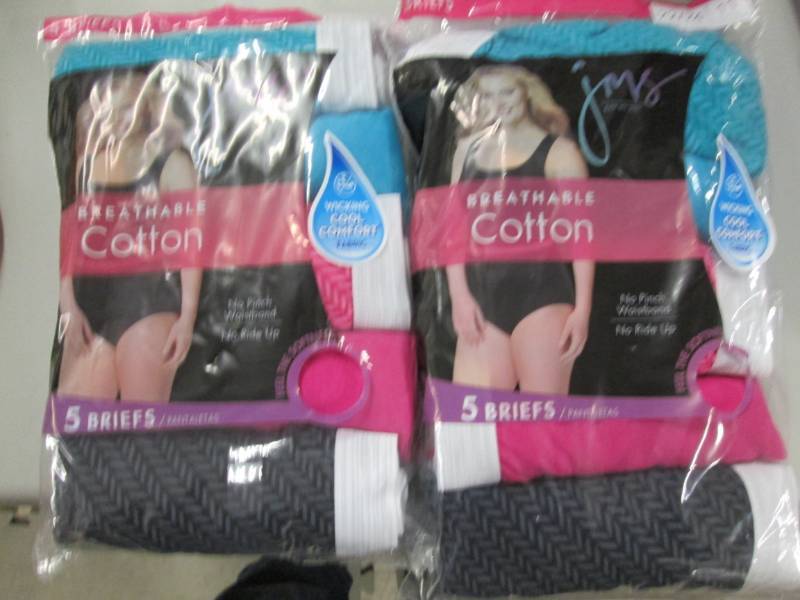lot 258 image: 2 - 5pk Size 11 Ladies Briefs...