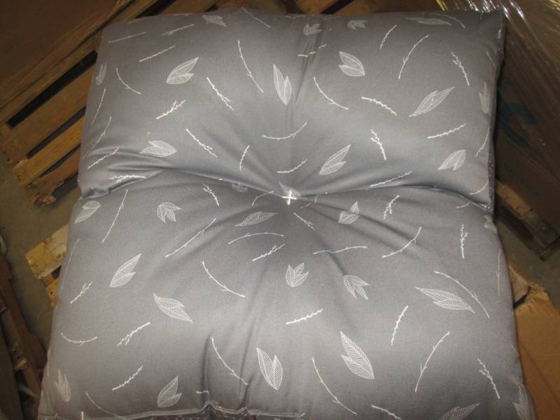 lot 3 image: Large Grey Floor Pillow (1pc) 26 X...