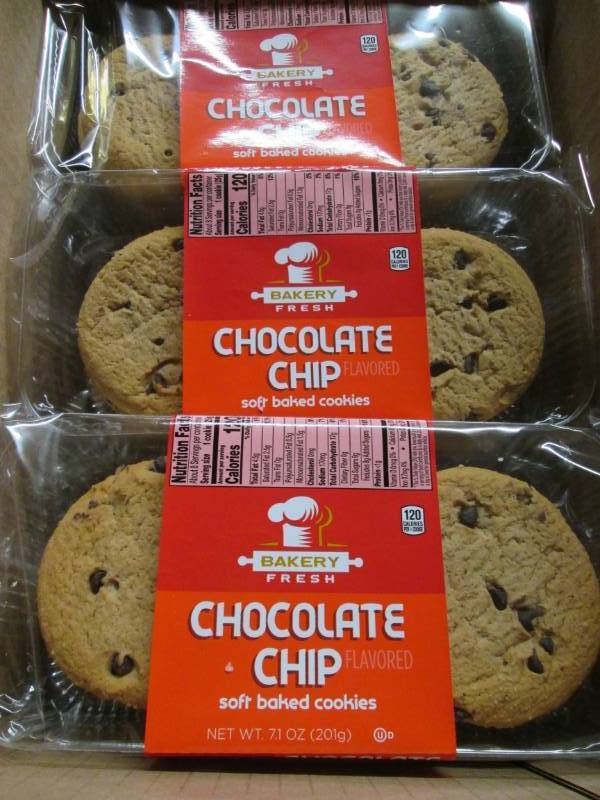lot 119 image: Bakery Fresh Chocolate Chip Cookies...