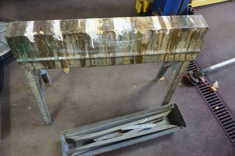 lot 42 image: Lot of 2 Metal Folding Saw Horses