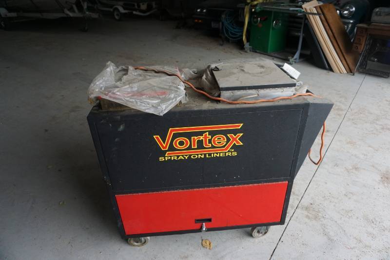 lot 3 image: Vortex Model KV5006 Sprayliner Portable Spray In Bed Liner Machine