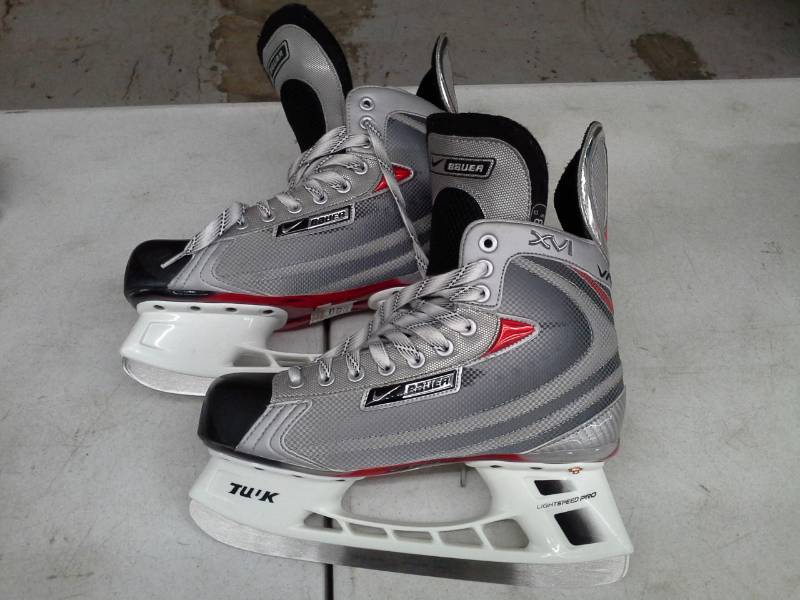 lot 432 image: Bauer Mens Skates with Tuuk Blades
