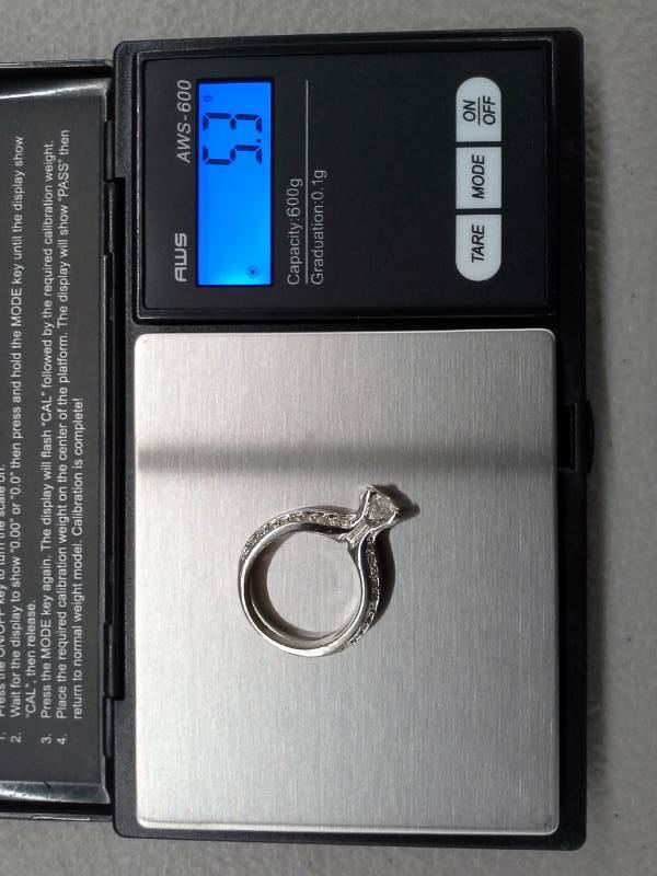 lot 481 image: Womens Ring