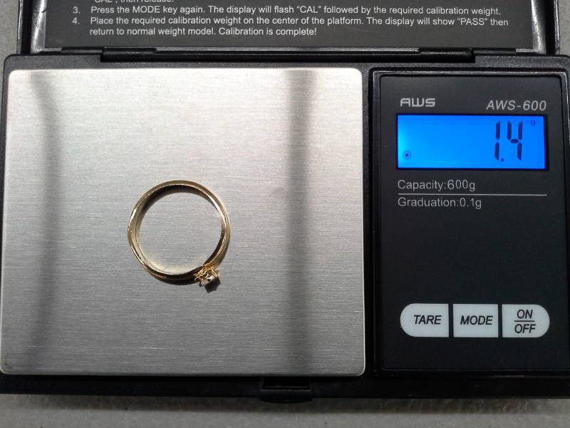 lot 482 image: Womens Gold Ring