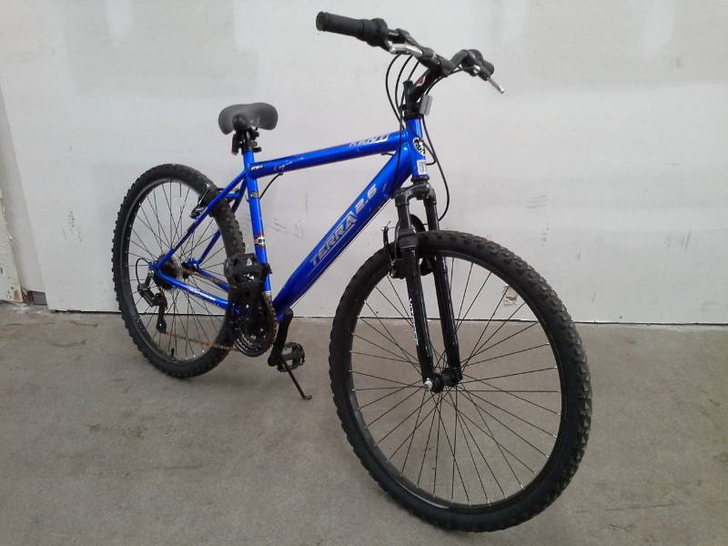 lot 496 image: Kent Terra 2.6  Shimano 21-speed Trail Bike