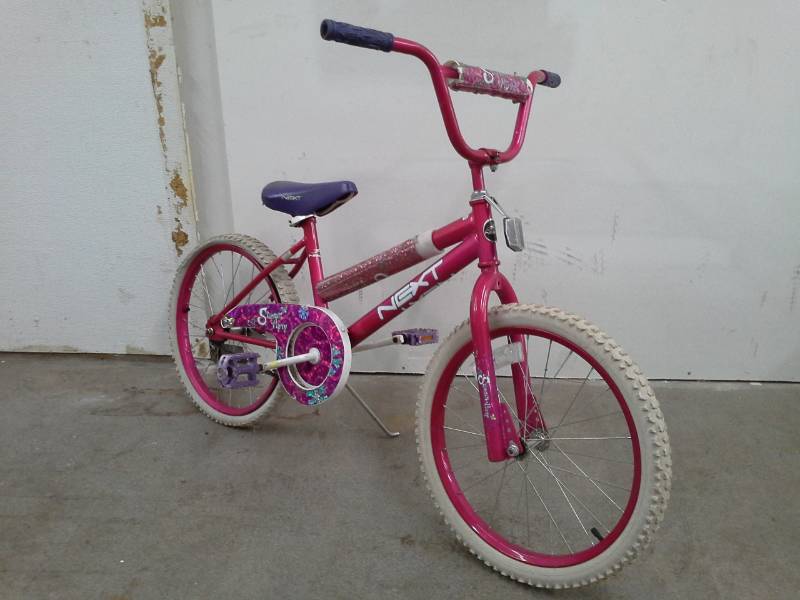 lot 518 image: Next Slumber Party Girls  Single-speed Trail Bike