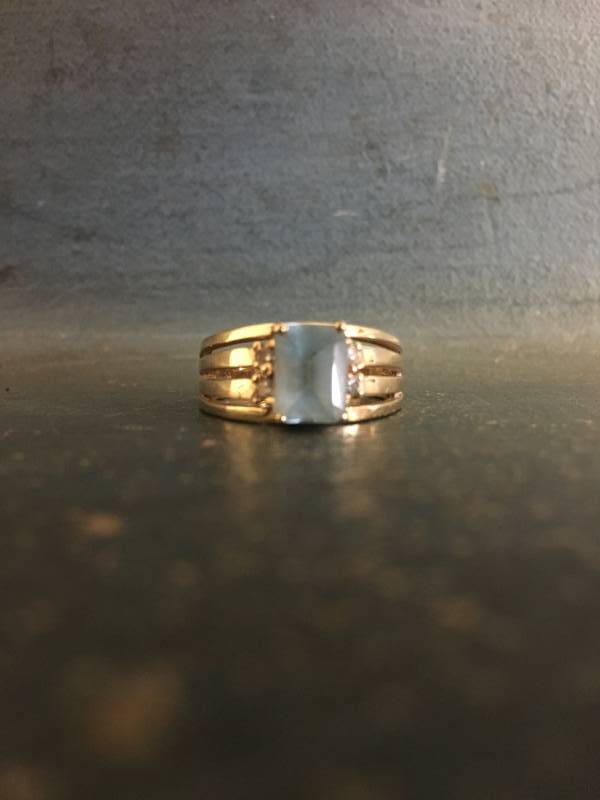 Gold Ring with Gemstone