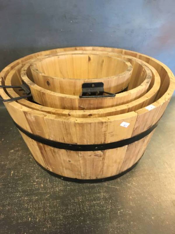 4 Round Wood Planters