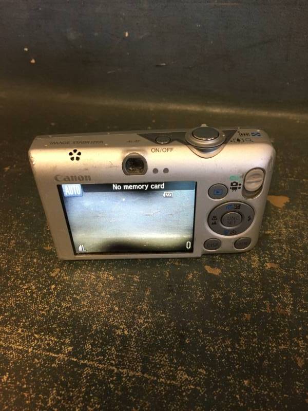 Bluetooth Speaker and Digital Camera