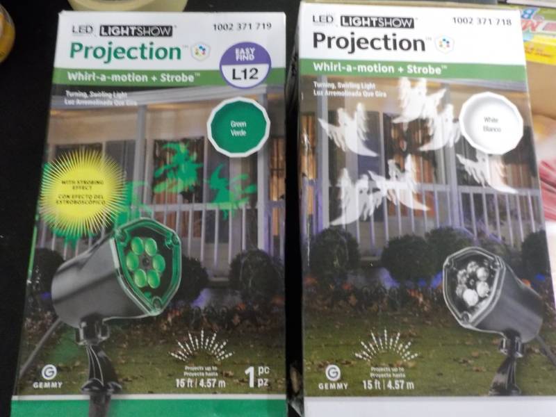lot 2 image: Set of 2 LED Lightshow Projection W...