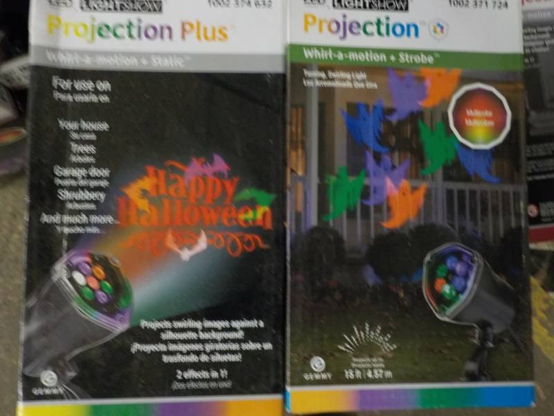 lot 10 image: Set of 2 LED Lightshow Projection W...