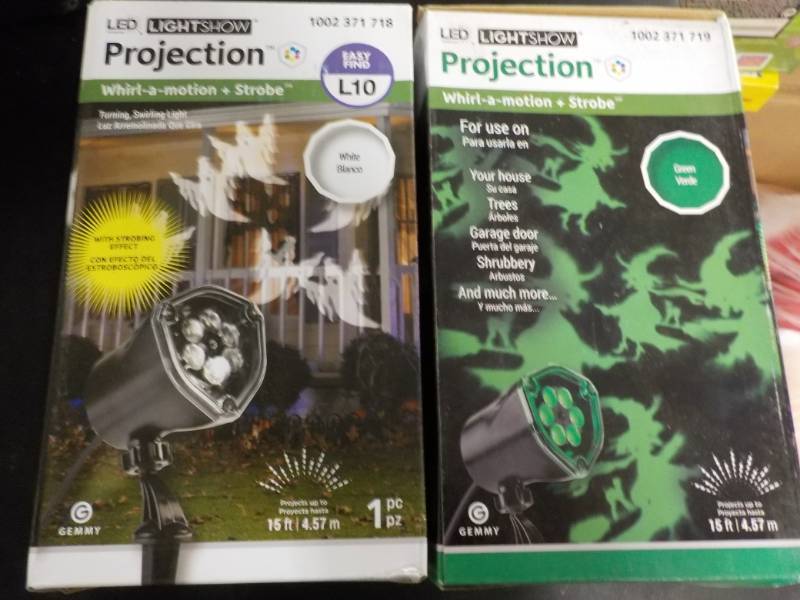 lot 11 image: Set of 2 LED Lightshow Projection W...
